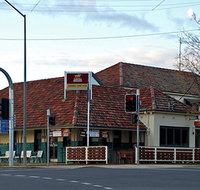 The Farmers Home Hotel - Accommodation 4U
