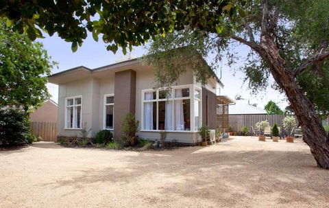 Driftwood Beach Cottage - Accommodation 4U 0