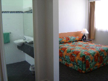 Baileys Hotel Motel - Accommodation 4U 0