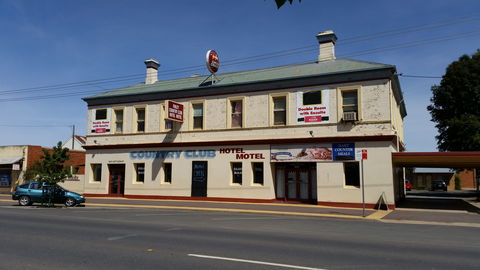 Country Club Hotel Motel - Accommodation 4U 0