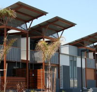 Diamond Beach Resort - Accommodation 4U