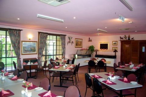 Roundhouse Motel - Accommodation 4U 2