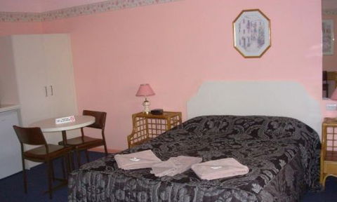 Roundhouse Motel - Accommodation 4U 4