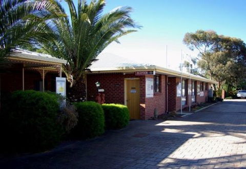 Roundhouse Motel - Accommodation 4U 5