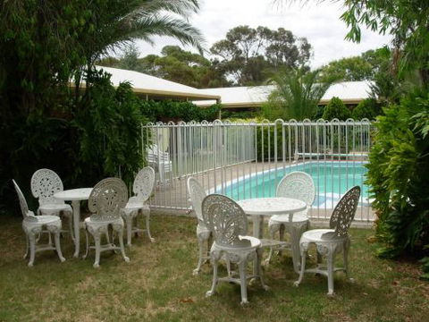 Roundhouse Motel - Accommodation 4U 7