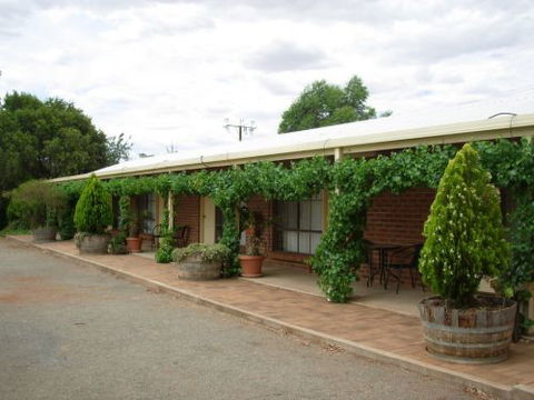 Roundhouse Motel - Accommodation 4U 8