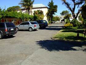 Motel Travelway - Accommodation 4U 0