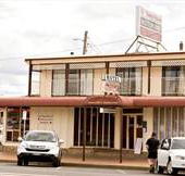Town House Motor Inn - Accommodation 4U
