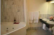 Deer Park Motor Inn - Accommodation 4U 3