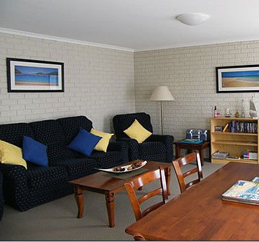 Capri Apartments - Accommodation 4U 3