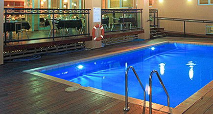 Burnett Riverside Motel - Accommodation 4U 0