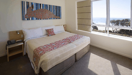 Stradbroke Island Beach Hotel - Accommodation 4U
