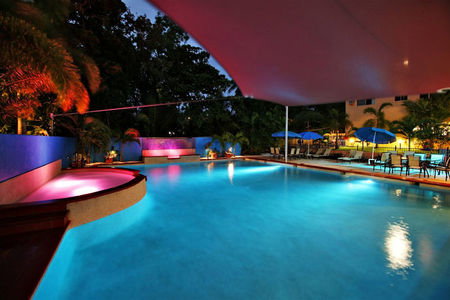 Central Plaza Port Douglas - Accommodation 4U 0