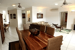 Jack And Newell Cairns Holiday Apartments - Accommodation 4U 1