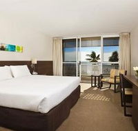 Mercure Hotel Harbourside Cairns - Accommodation 4U