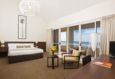 Mercure Hotel Harbourside Cairns - Accommodation 4U 3
