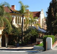 Captain Stirling Hotel - Accommodation 4U