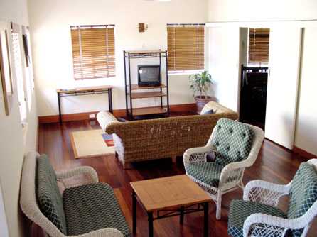 Captain Stirling Hotel - Accommodation 4U 2