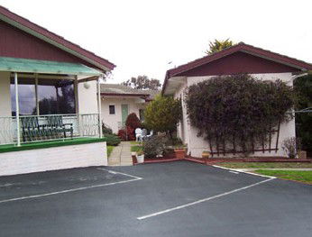 Rainbow Motel - Accommodation 4U 4