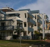 Beach House Holiday Apartments - Accommodation 4U