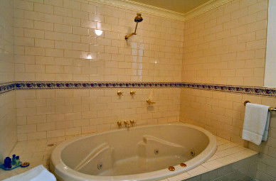 Victoria House Motor Inn - Accommodation 4U 2