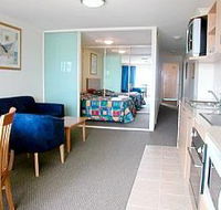 The Entrance Waldorf Apartments - Accommodation 4U