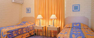 Harbour Side Resort - Accommodation 4U 2