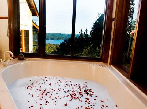 Montville Misty View Cabins - Accommodation 4U 3