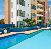 Santorini on Mudjimba - Accommodation 4U
