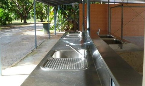 Shady Lane Tourist Park - Accommodation 4U 3