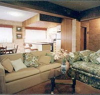 Hillside View Apartments - Accommodation 4U