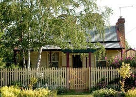 Rossmore Cottage - Accommodation 4U 0