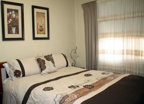 Executive Holiday Rental - Accommodation 4U 1