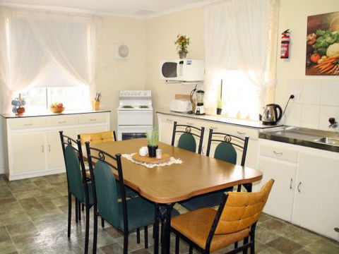 Executive Holiday Rental - Accommodation 4U 4
