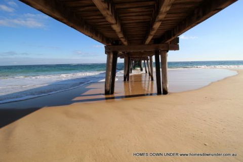 Homes Down Under - Accommodation 4U 5