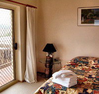 Esplanade Apartments - Accommodation 4U