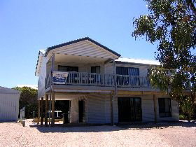 Acacia Beach House - Accommodation 4U 0