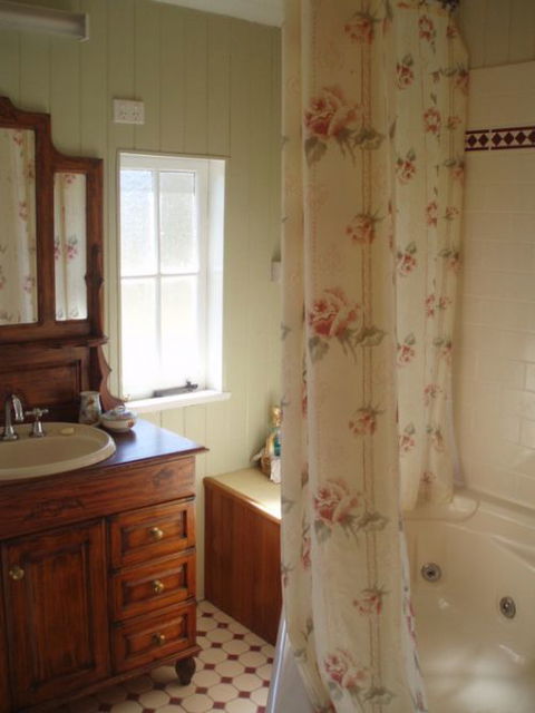 Eighteen Mile Cottage And Homestead - Accommodation 4U 2