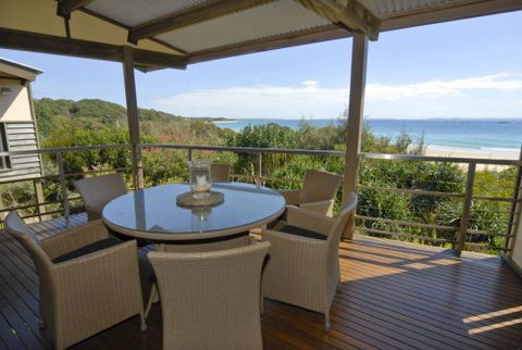 Discover Stradbroke - Accommodation 4U 0