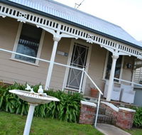 The Little Bird House - Accommodation 4U