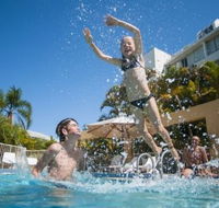 Stay In Noosa - Accommodation 4U