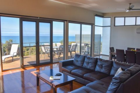 Lorne Holiday Stays - Accommodation 4U 3