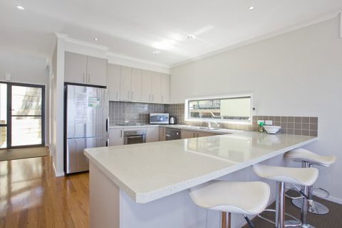 Lorne Holiday Stays - Accommodation 4U 6
