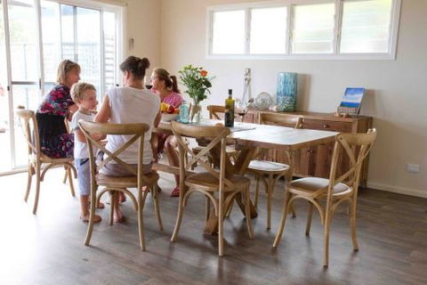 Coral Sands Luxury Beach House - Accommodation 4U 3