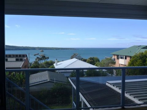 Hedgehog House - Accommodation 4U 1