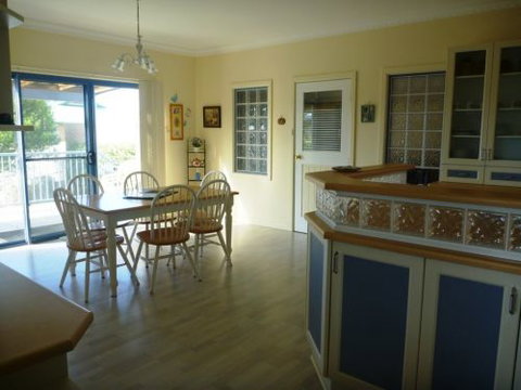 Hedgehog House - Accommodation 4U 5