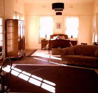 Old Parkes Convent - Accommodation 4U