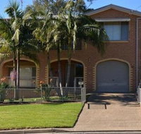 Tomakin Beach House - Accommodation 4U