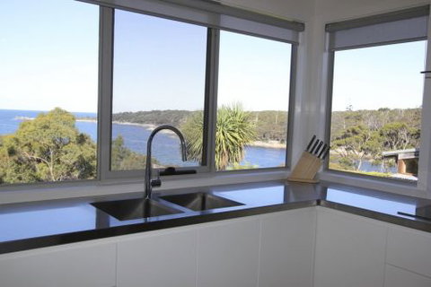 Bay Of Fires Beach House - Accommodation 4U 0