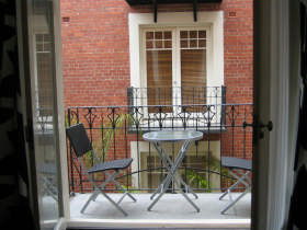 Apartments Kings And Clere - Accommodation 4U 0